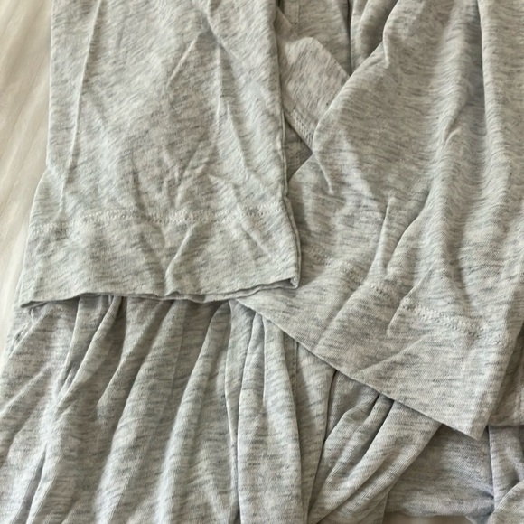 Aerie size large / XL Gray Cozy modal blend light Robe perfect for lounging - Picture 15 of 16